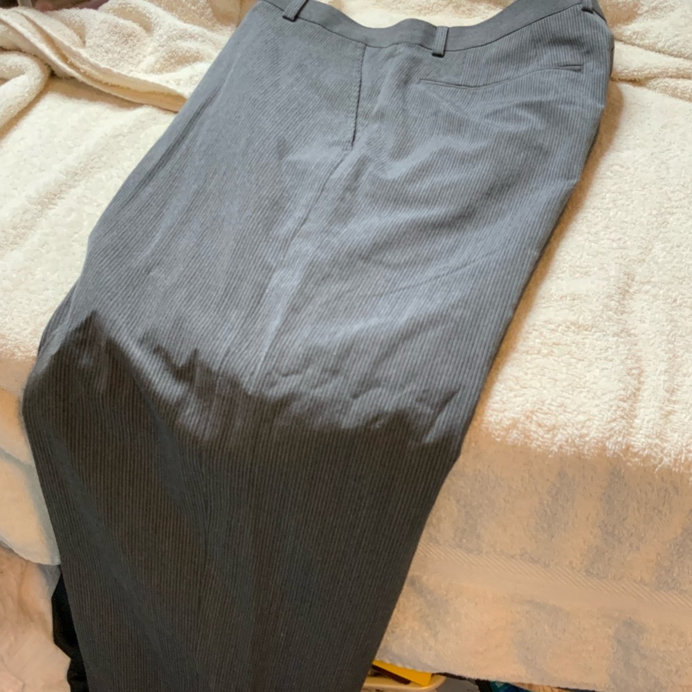 Vintage Claiborne dress paint